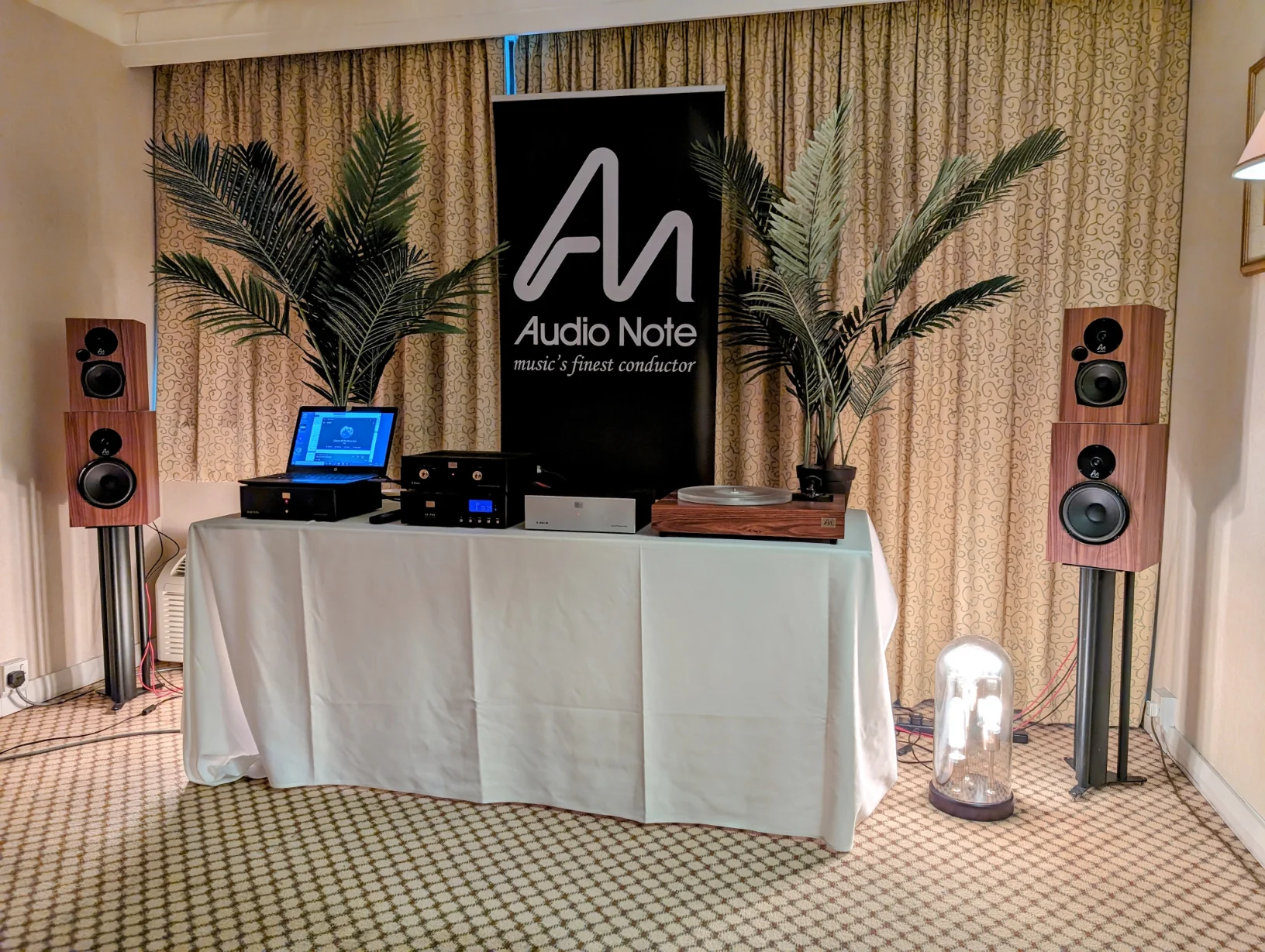 Don’t try this at home kids! I’m not sure double stacking is the best I’ve heard the Audio Note AX-One and AX-Two but appreciate the attempt . Good to see a level zero system being shown to prove you can get an Audio Note system with minimal fuss and minimal strain on the bank balance.