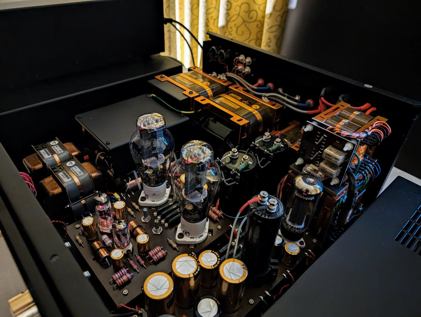 The Meishu Konzertmeister. WOW, Incredible. We have the Tonmeister Silver in the shop and it’s quickly become our “go to” amplifier in the valve room. This was another level, is another WOW too much?