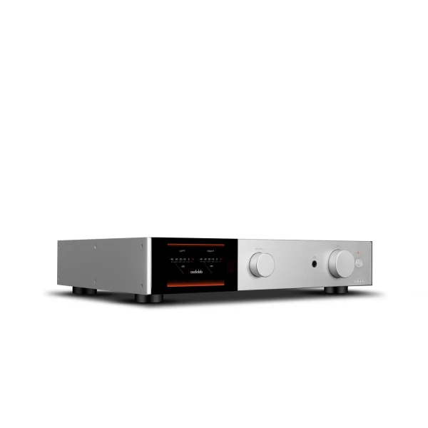 Audiolab 9000Q Pre-amplifier Perspective silver