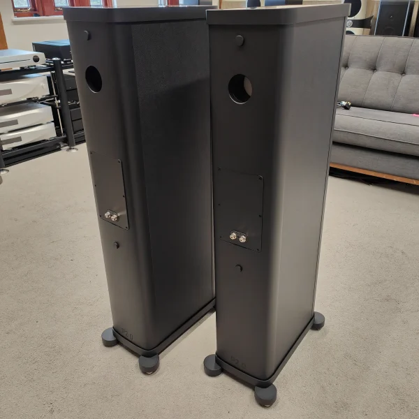 Wilson Benesch P2.0 in Nero (Ex-Display) - Image 15