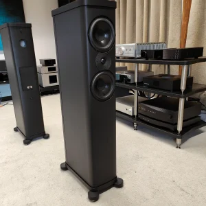 Wilson Benesch P2.0 in Nero (Ex-Display)