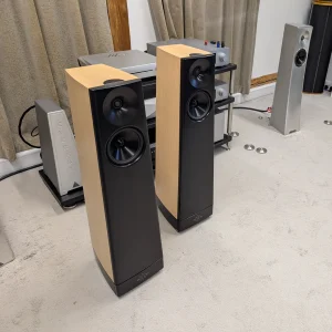 YG Acoustics TALUS (Ex-Display)