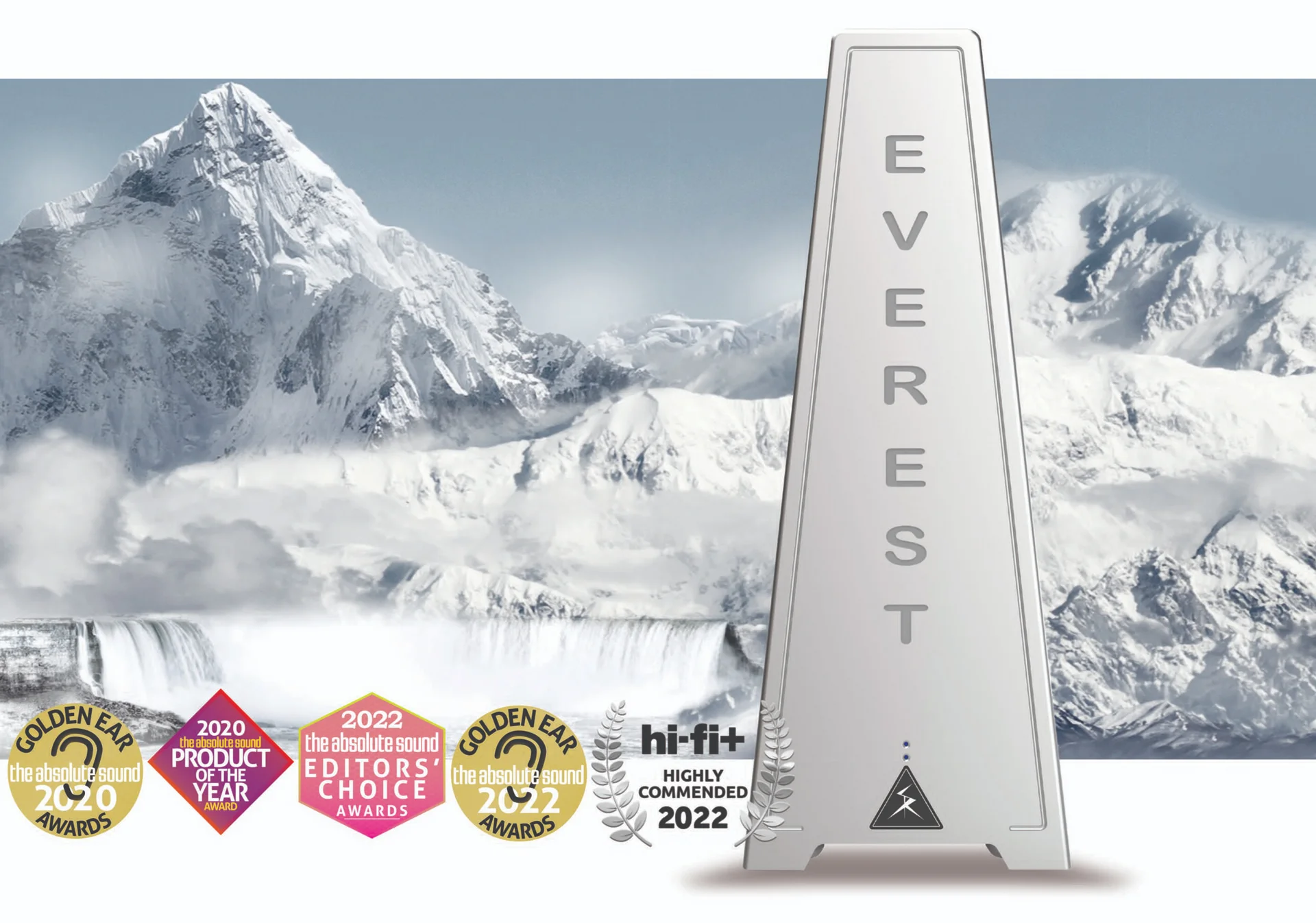 Shunyata Everest 8000 in front of mount Everest.